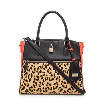 Red textured leopard print tote bag